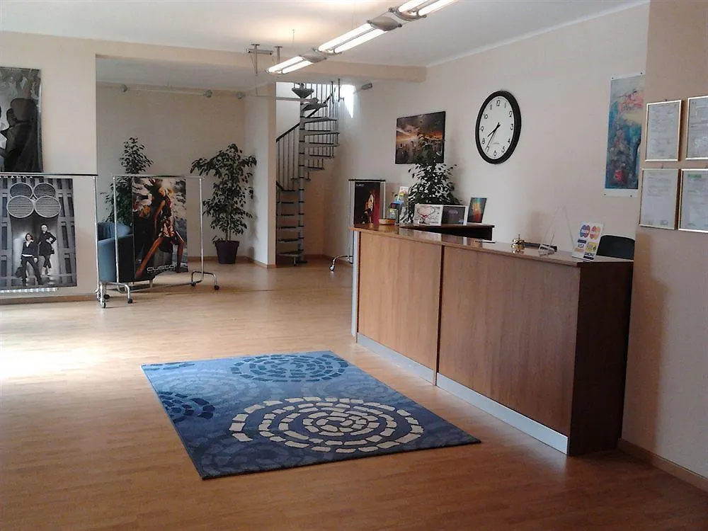 Kontakte von Hotel Faenza
